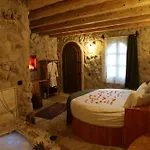 Hotel The Calypso Cave